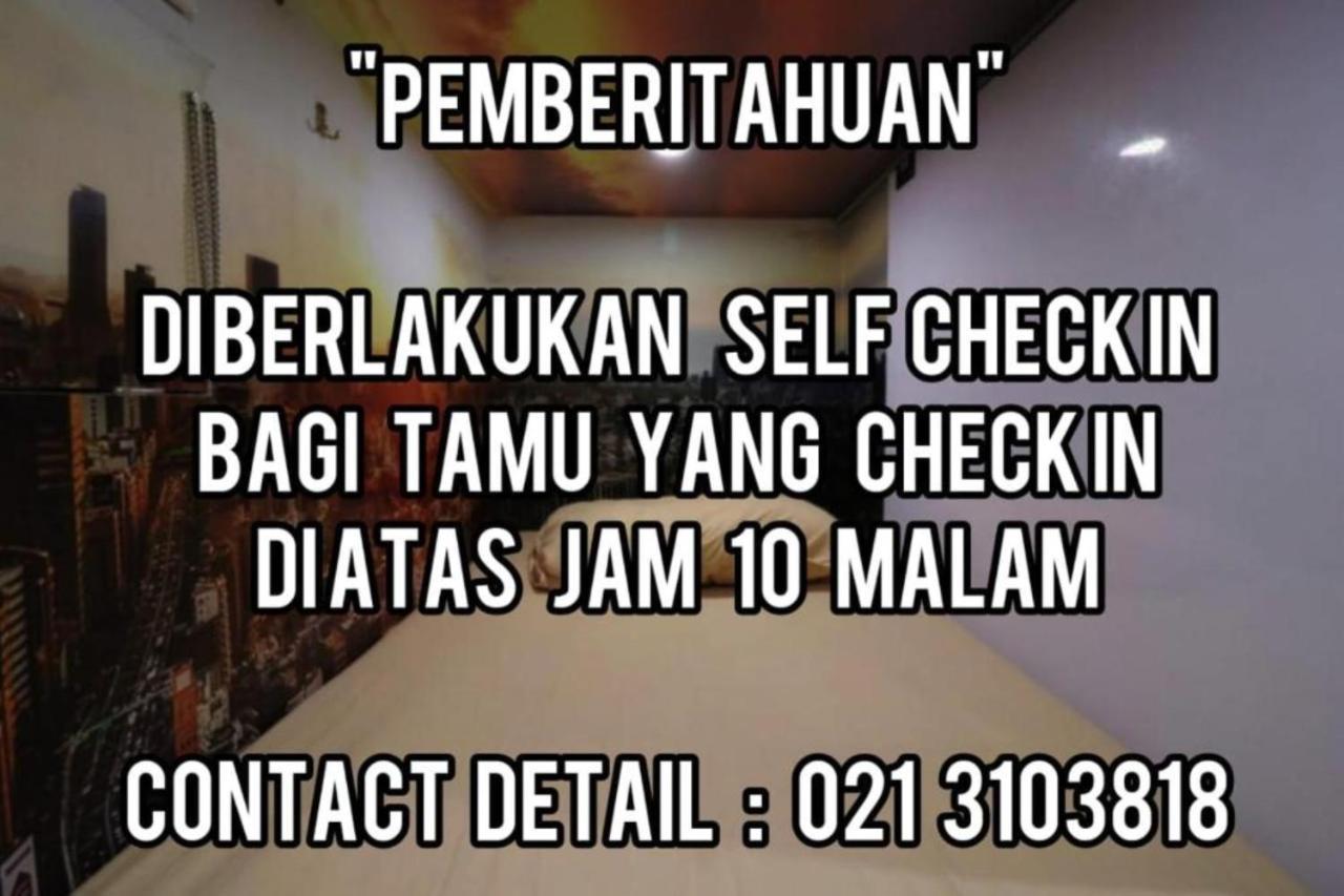 Inap At Capsule Thamrin Hotel Jakarta Bagian luar foto
