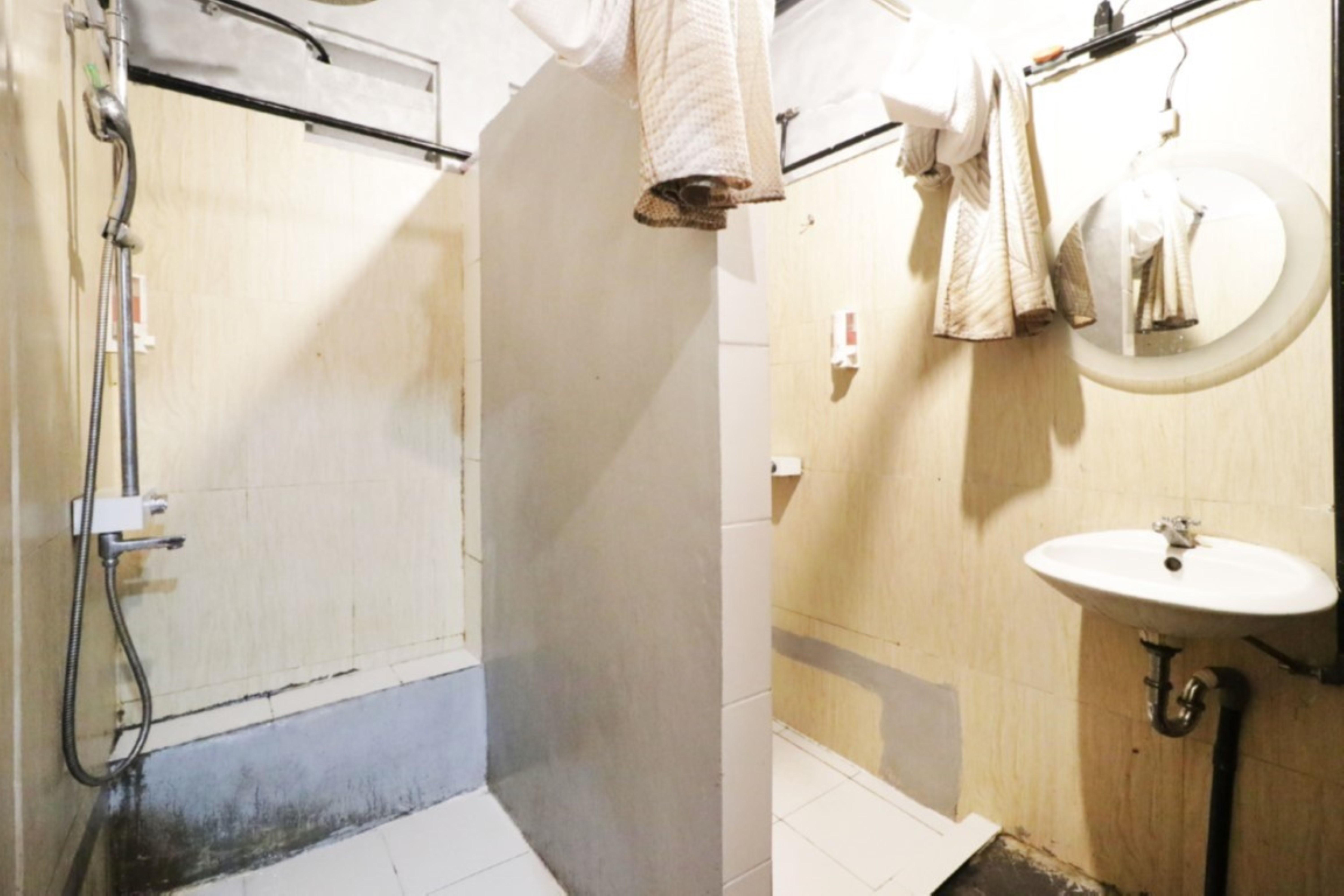 Inap At Capsule Thamrin Hotel Jakarta Bagian luar foto